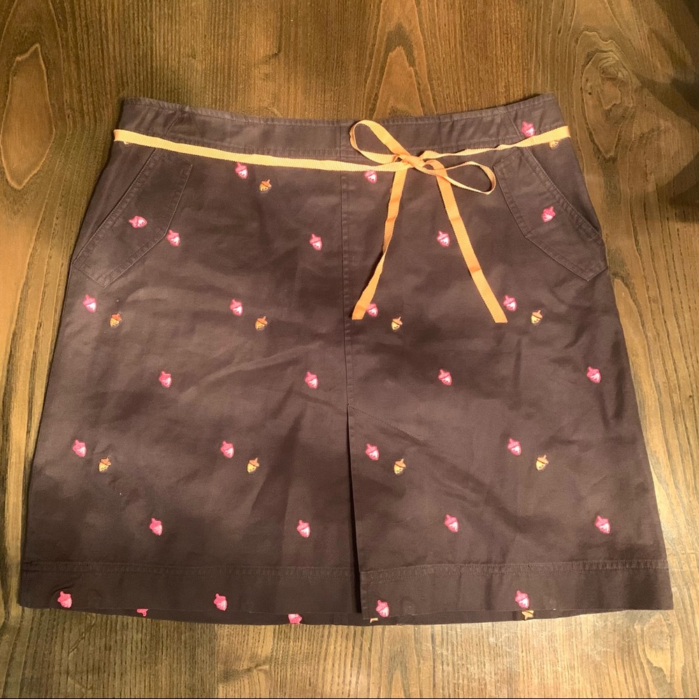 Lilly Pulitzer Acorn Embroidery Skirt - Perfect for Thanksgiving 🍁🦃🍁 - Picture 1 of 4